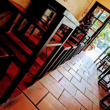 T Zone Hostel - Quiet Place, Near China Town,Ho Thi Ky Street Food,Cafe,Beer Ho Chi Minh-staden Exteriör bild