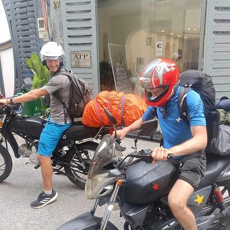 T Zone Hostel - Quiet Place, Near China Town,Ho Thi Ky Street Food,Cafe,Beer Ho Chi Minh-staden Exteriör bild
