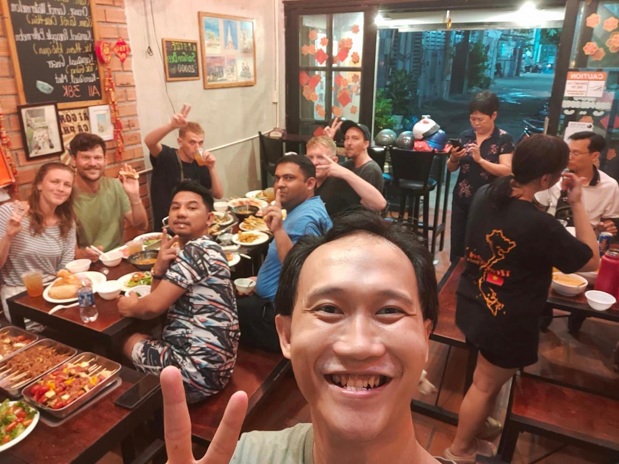 T Zone Hostel - Quiet Place, Near China Town,Ho Thi Ky Street Food,Cafe,Beer Ho Chi Minh-staden Exteriör bild